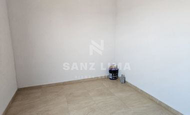 Celaya, Centro:  Amplio y moderno edificio para oficinas con estacionamiento.