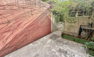 Imponente casa en el límite de Palermo y Villa Crespo — Julián Álvarez entre Córdoba y Lerma