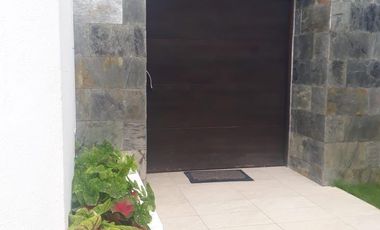 100 % FINANCIADA VENDO CASA A 1 SOLO NIVEL y / O DE UN PISO