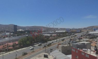 Inmueble comercial en venta, locales comercial, bodega y salón de eventos.
