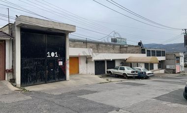 Inmueble comercial en venta, locales comercial, bodega y salón de eventos.