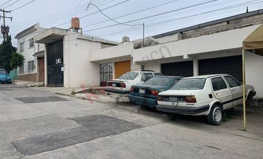 Inmueble comercial en venta, locales comercial, bodega y salón de eventos.