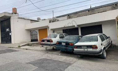 Inmueble comercial en venta, locales comercial, bodega y salón de eventos.