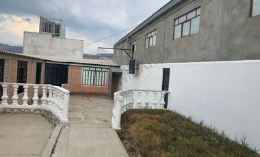 Inmueble comercial en venta, locales comercial, bodega y salón de eventos.