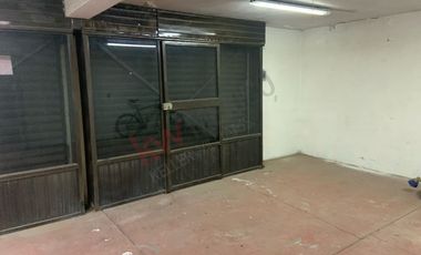 Inmueble comercial en venta, locales comercial, bodega y salón de eventos.