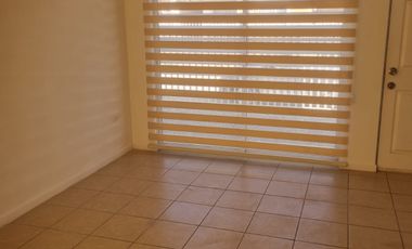 SE ARRIENDA HERMOSA CASA 3 DORMITORIOS Y 2 BAÑOS COQUIMBO