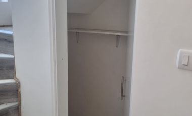 SE ARRIENDA HERMOSA CASA 3 DORMITORIOS Y 2 BAÑOS COQUIMBO