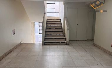 Oficina en alquiler ubicado en Centro Histórico de Santiago