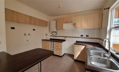 Casa en Arriendo en PASAJE EL QUEULE
