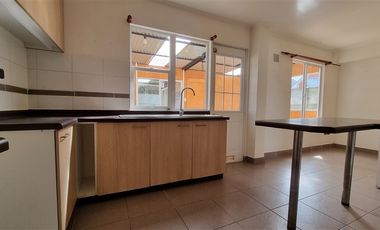 Casa en Arriendo en PASAJE EL QUEULE