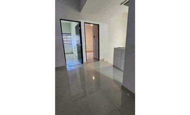 Casa moderna semi nueva en VENTA en Fracc. SANTA CLARA