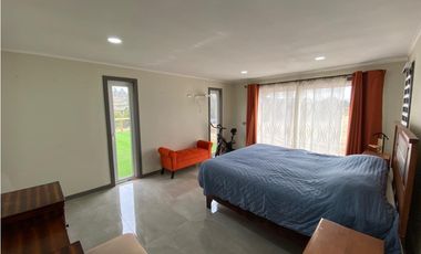 SE VENDE HERMOSA CASA EN CONDOMINIO