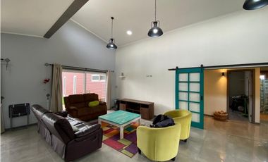 SE VENDE HERMOSA CASA EN CONDOMINIO