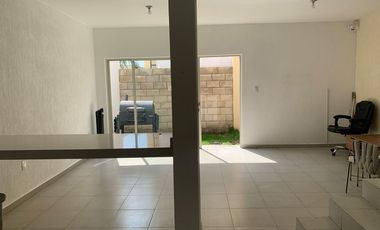 Casa #419 en Alta California,  coto Altadena