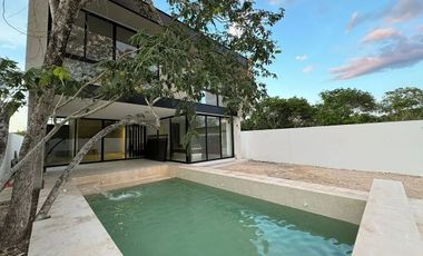 Casa en venta en Club de Golf Provincia, Mérida, Yucatán.