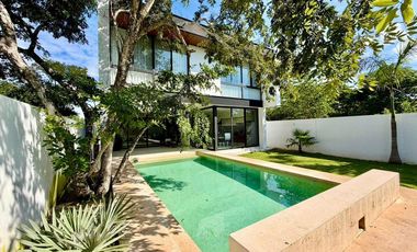 Casa en venta en Club de Golf Provincia, Mérida, Yucatán.