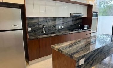 Casa en venta en Club de Golf Provincia, Mérida, Yucatán.