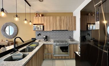 Casa Amueblada en Renta con Amplio Jardín