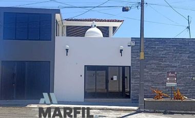 Casa Uso de Suelo Comercial en Venta en Colima Céntrica Ideal Oficinas /Negocios