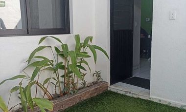 Casa Uso de Suelo Comercial en Venta en Colima Céntrica Ideal Oficinas /Negocios
