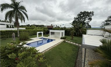 ALQUILER O VENTA CASA CAMPESTRE SECTOR CLUB CAMPESTRE