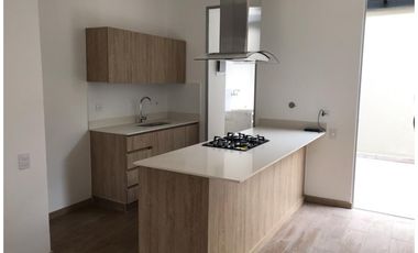 HERMOSA CASA ACABADOS DE LUJO PARA ESTRENAR EN LA CEJA