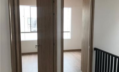 HERMOSA CASA ACABADOS DE LUJO PARA ESTRENAR EN LA CEJA