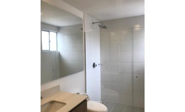 HERMOSA CASA ACABADOS DE LUJO PARA ESTRENAR EN LA CEJA