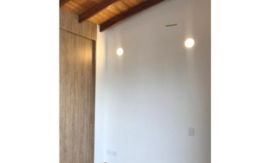 HERMOSA CASA ACABADOS DE LUJO PARA ESTRENAR EN LA CEJA