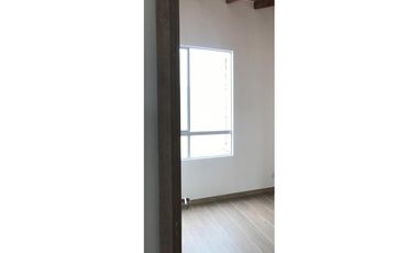 HERMOSA CASA ACABADOS DE LUJO PARA ESTRENAR EN LA CEJA