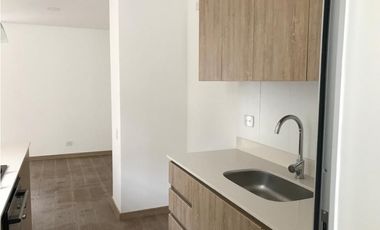 HERMOSA CASA ACABADOS DE LUJO PARA ESTRENAR EN LA CEJA