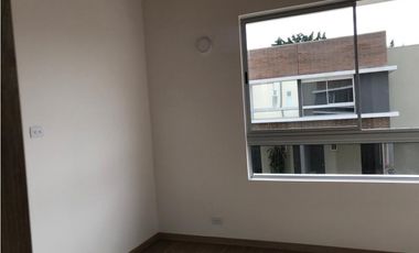 HERMOSA CASA ACABADOS DE LUJO PARA ESTRENAR EN LA CEJA