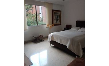 Se vende amplio Apto en San Lucas poblado