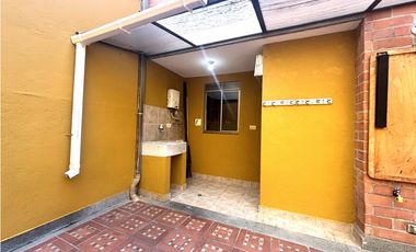 ARRIENDO CASA EN ENVIGADO - LAS ANTILLAS