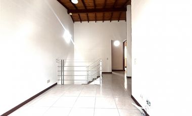 ARRIENDO CASA EN ENVIGADO - LAS ANTILLAS