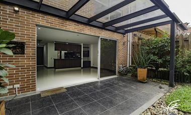 CASA EN VENTA EN SAN LUCAS, MEDELLN