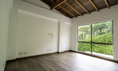 CASA EN VENTA EN SAN LUCAS, MEDELLN