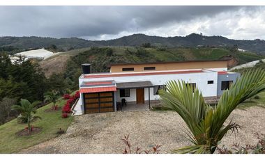 Vendo Casa Campestre con hermosa vista verde