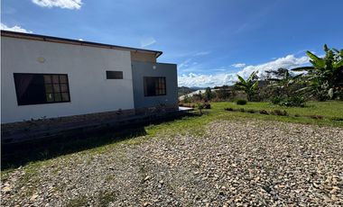 Vendo Casa Campestre con hermosa vista verde