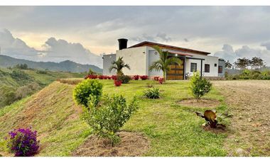 Vendo Casa Campestre con hermosa vista verde