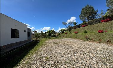 Vendo Casa Campestre con hermosa vista verde