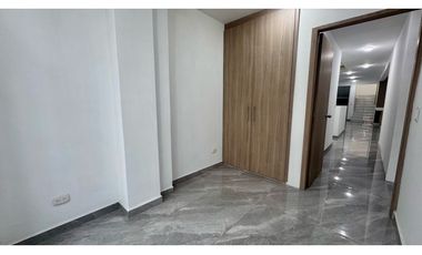 Casa con 4 apartamentos en Venta / Permuta - Barrio Colombia Palmira
