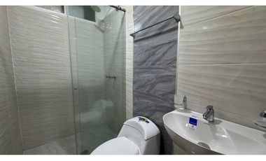 Casa con 4 apartamentos en Venta / Permuta - Barrio Colombia Palmira