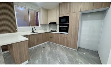 Casa con 4 apartamentos en Venta / Permuta - Barrio Colombia Palmira