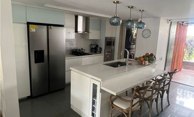 ARRIENDO ESPECTACULAR CASA UNIFAMILIAR EN ITAGUI SURAMERICA