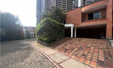 Casa Campestre En Venta, La Calera - El Poblado