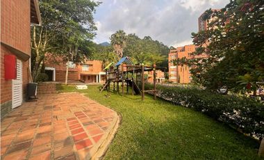 Casa Campestre En Venta, La Calera - El Poblado