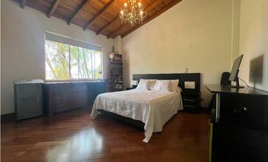 Casa Campestre En Venta, La Calera - El Poblado