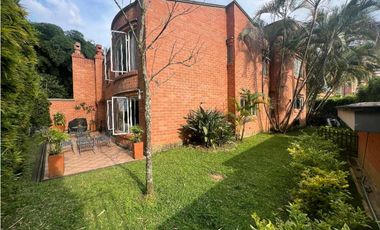 Casa Campestre En Venta, La Calera - El Poblado