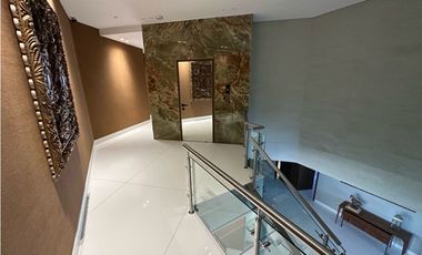 APARTAMENTO DE LUJO EN ALTO PRADO EN VENTA